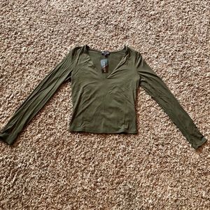 BNWT Fashion Nova soft long sleeve v neck tee